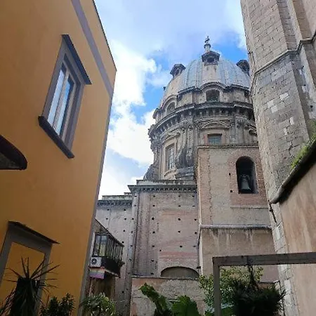 Otto Di Denari ナポリ